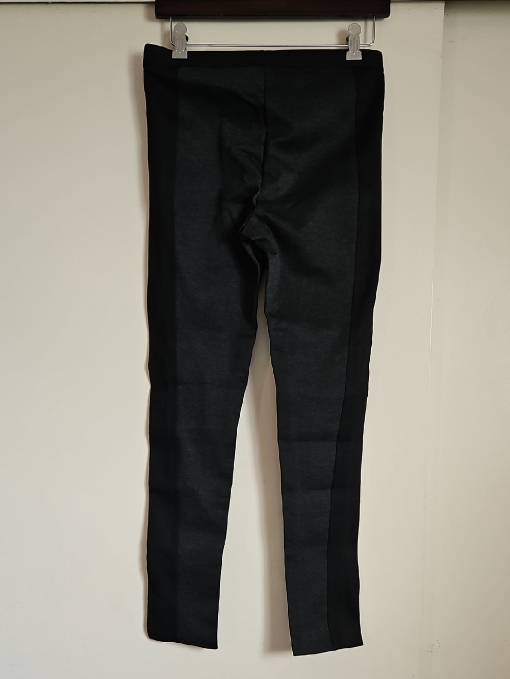 BCBGmaxzria Gray Pullover Skinny Jeggings Pants Wide Black Panels At Side Medium - Picture 6 of 16